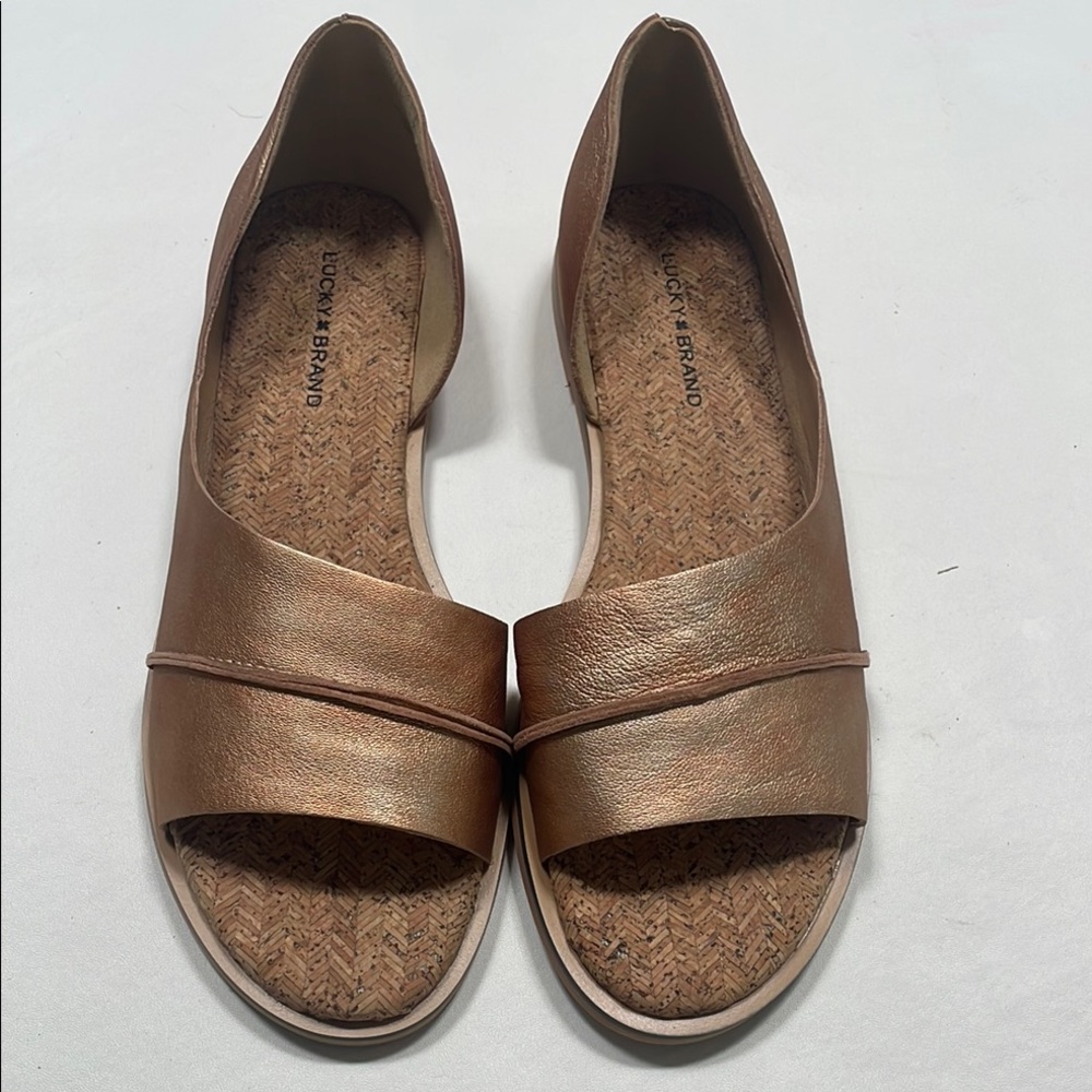 Lucky Brand Women's rose gold fentin sandal size 8